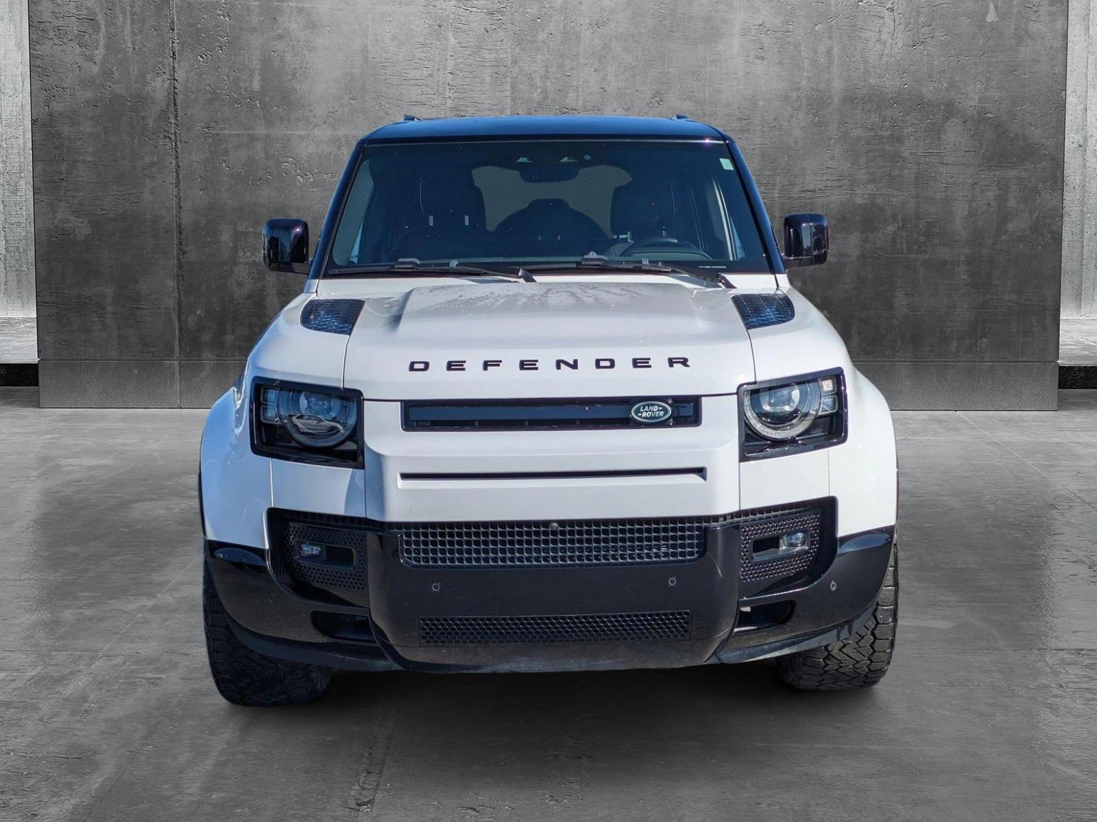 2024 Land Rover Defender Vehicle Photo in Tampa, FL 33614