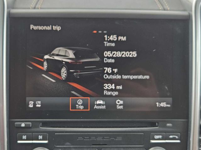 2017 Porsche Cayenne Vehicle Photo in FORT WORTH, TX 76132