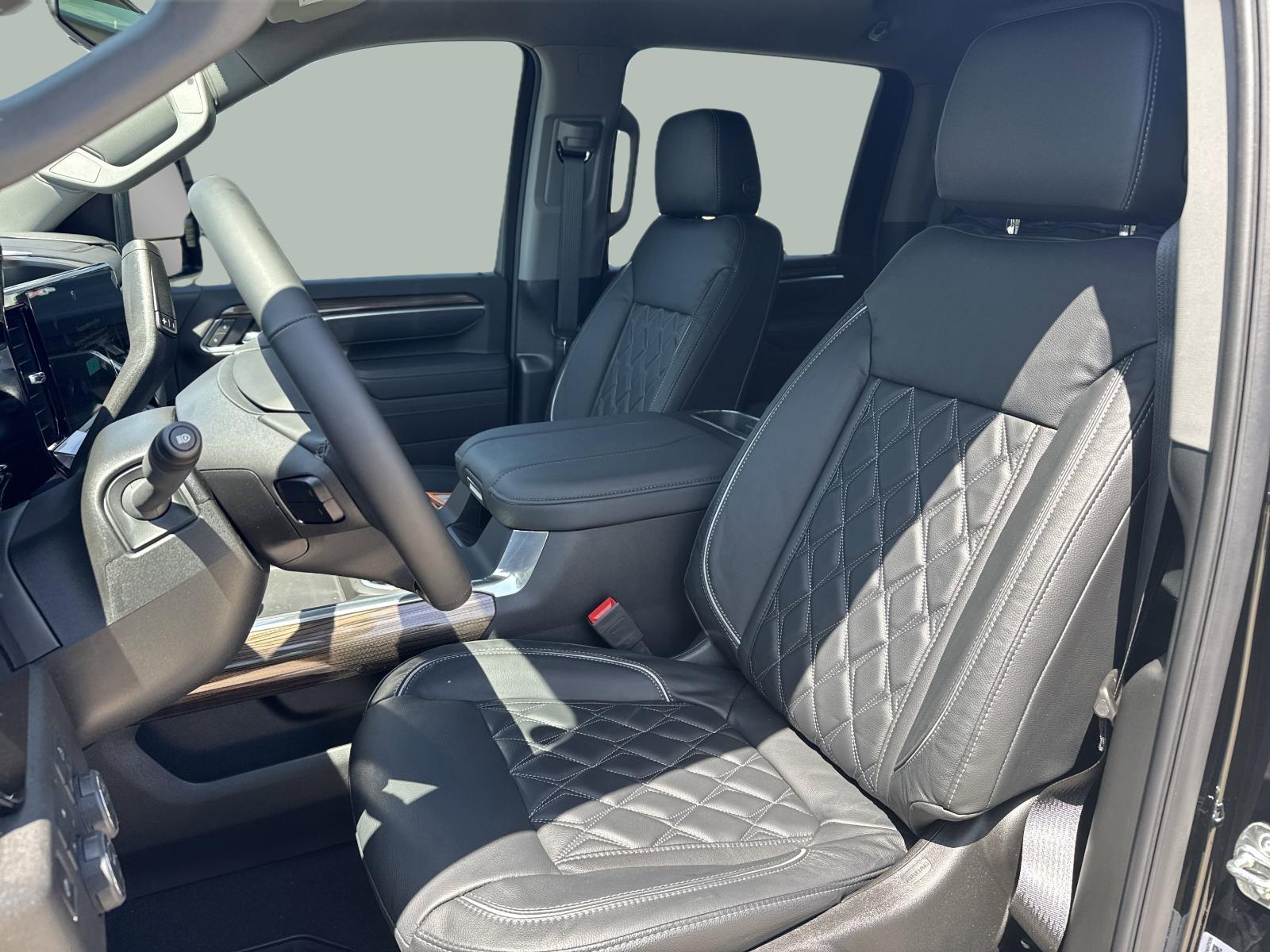 2025 Chevrolet Silverado 2500 HD Vehicle Photo in GEORGETOWN, TX 78626-7508