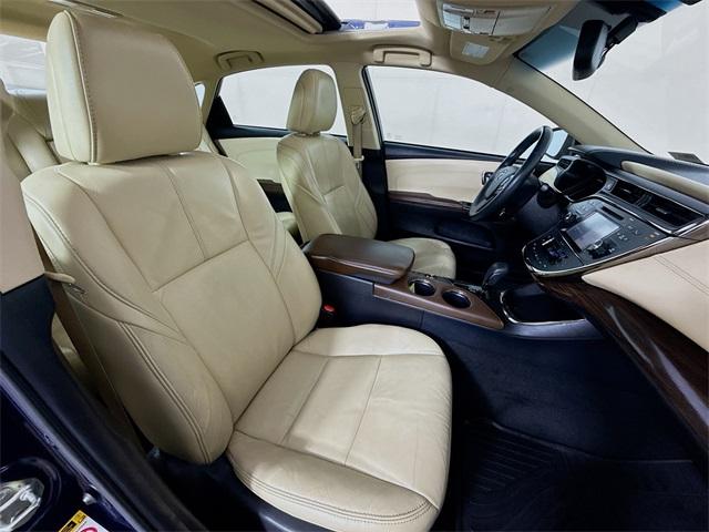 2015 Toyota Avalon Hybrid Vehicle Photo in Everett, WA 98204