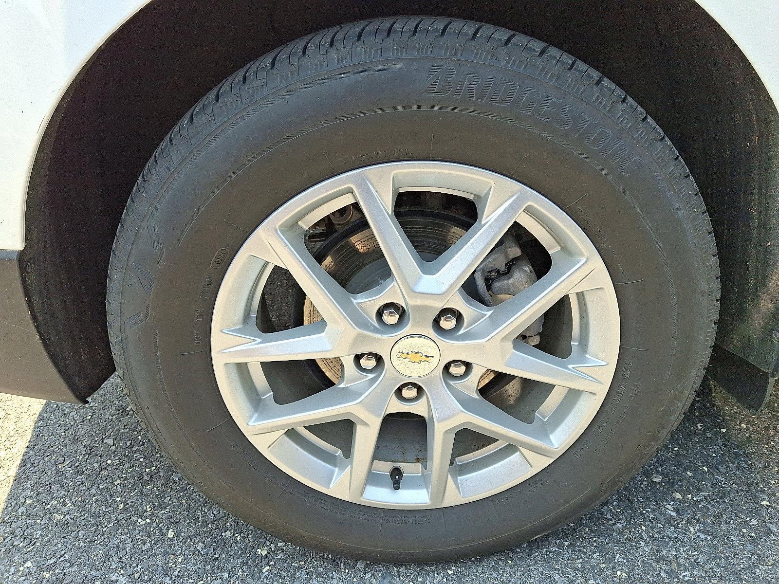 2023 Chevrolet Equinox Vehicle Photo in BETHLEHEM, PA 18017-9401