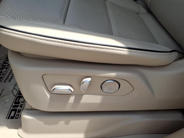 2024 Cadillac Escalade Vehicle Photo in Tampa, FL 33612