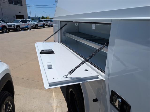 2024 Chevrolet Express Commercial Cutaway Vehicle Photo in ENGLEWOOD, CO 80113-6708