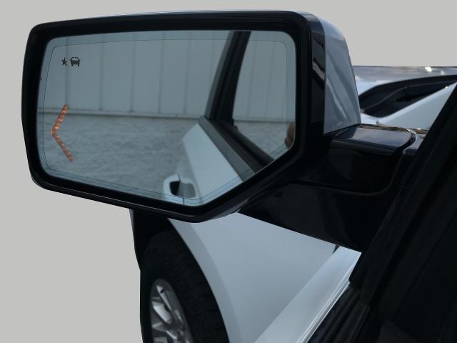 2019 GMC Yukon XL Vehicle Photo in GREEN BAY, WI 54303-3330