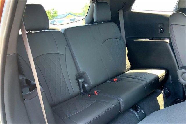 2024 Buick Enclave Vehicle Photo in TOPEKA, KS 66609-0000