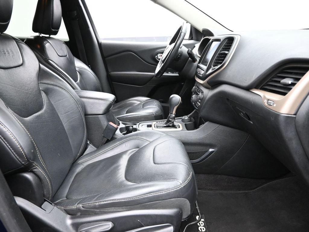 2016 Jeep Cherokee Vehicle Photo in Marion, IA 52302
