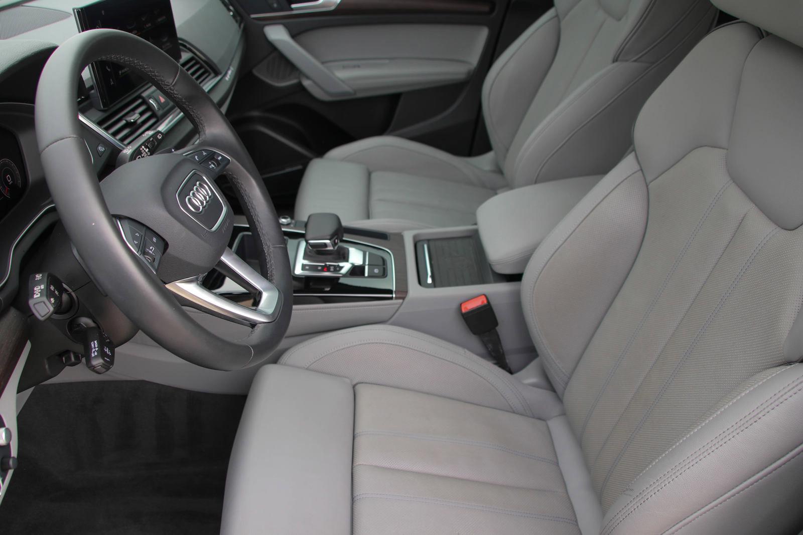 2023 Audi Q5 Vehicle Photo in SUGAR LAND, TX 77478