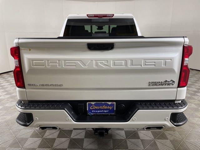 2025 Chevrolet Silverado 1500 Vehicle Photo in PHOENIX, AZ 85014-3381