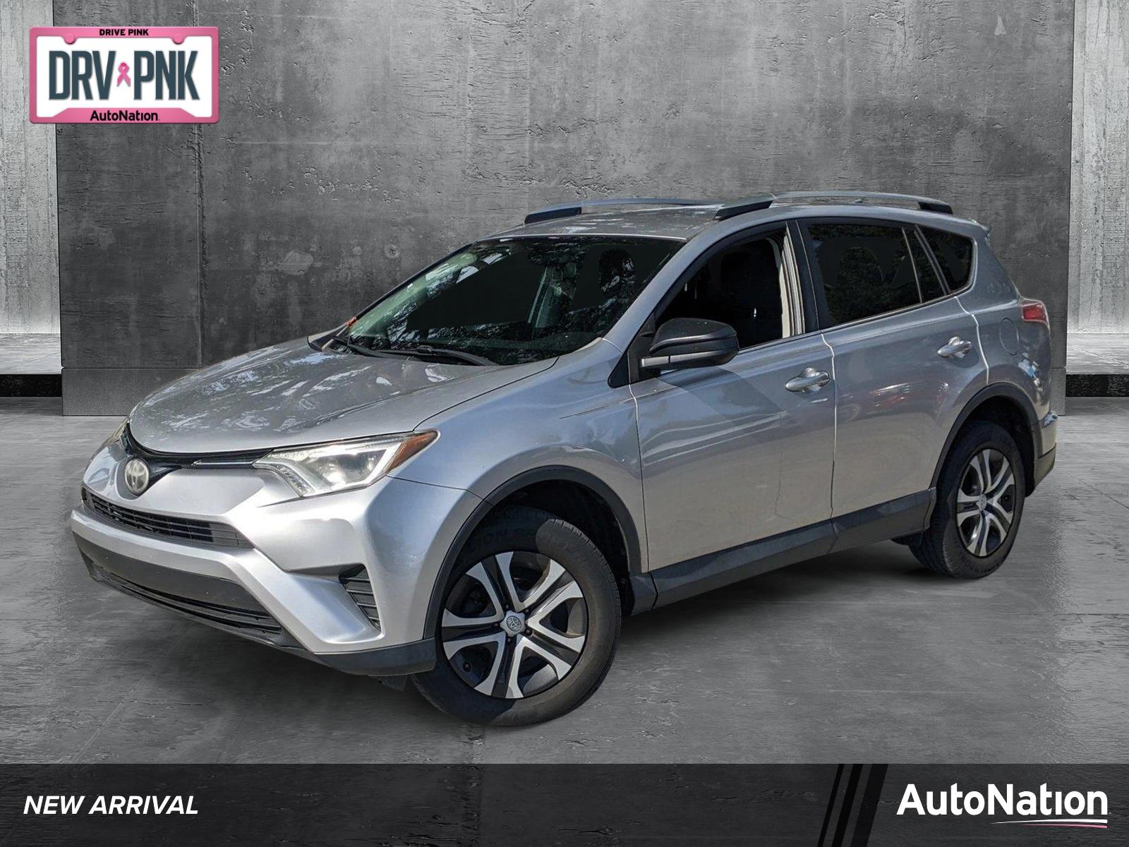 2017 Toyota RAV4 Vehicle Photo in PEMBROKE PINES, FL 33024-6534