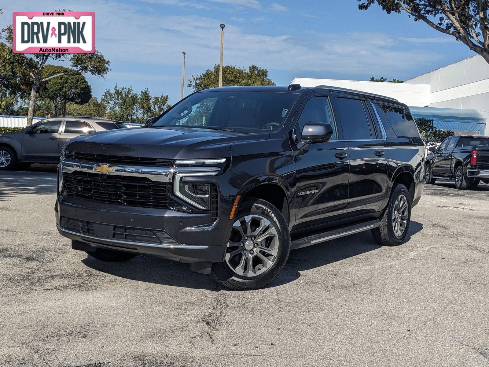 2025 Chevrolet Suburban Vehicle Photo in GREENACRES, FL 33463-3207