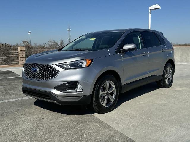 2024 Ford Edge Vehicle Photo in Oshkosh, WI 54901