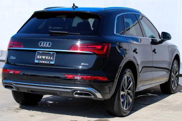 2024 Audi Q5 Vehicle Photo in SUGAR LAND, TX 77478