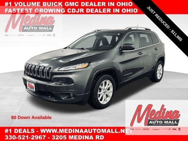 2017 Jeep Cherokee Vehicle Photo in MEDINA, OH 44256-9631