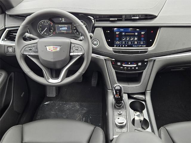 2025 Cadillac XT6 Vehicle Photo in Oklahoma City, OK 73114