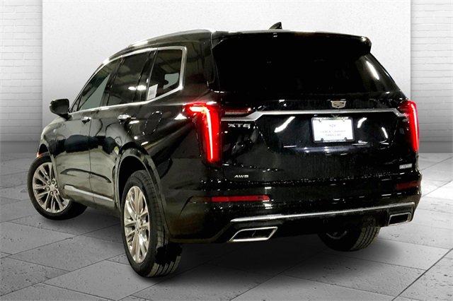 2025 Cadillac XT6 Vehicle Photo in KANSAS CITY, MO 64114-4545