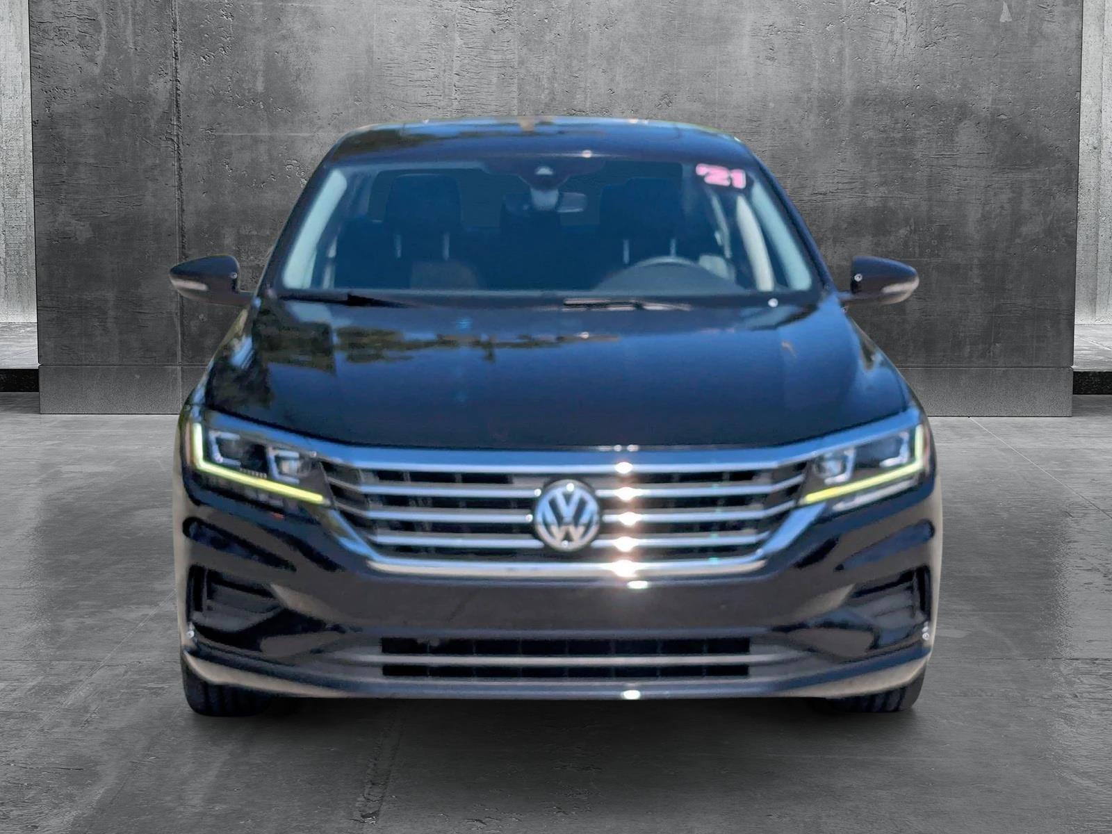 2021 Volkswagen Passat Vehicle Photo in PEMBROKE PINES, FL 33024-6534