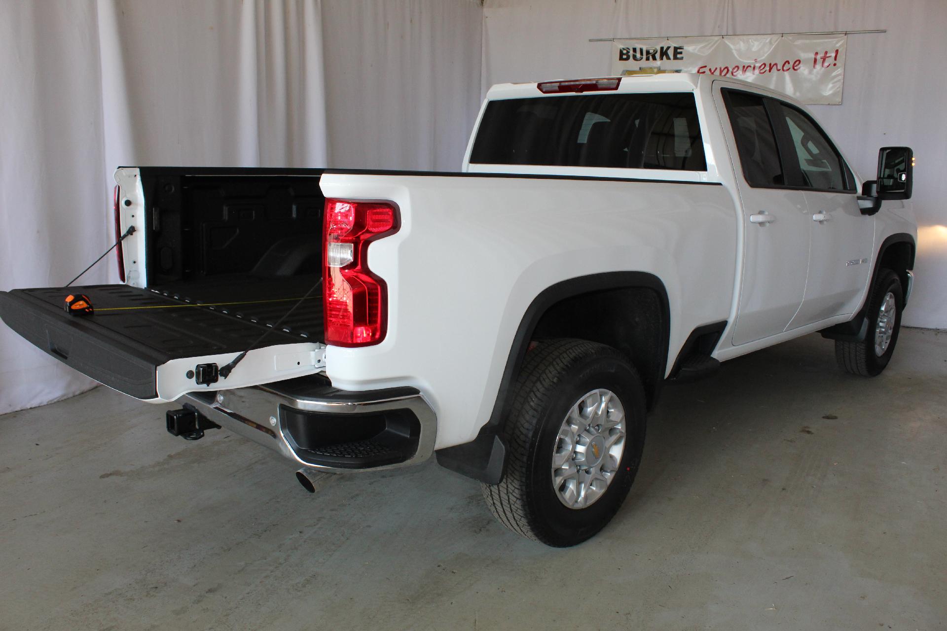 2025 Chevrolet Silverado 2500 HD Vehicle Photo in NORTHAMPTON, MA 01060-1120