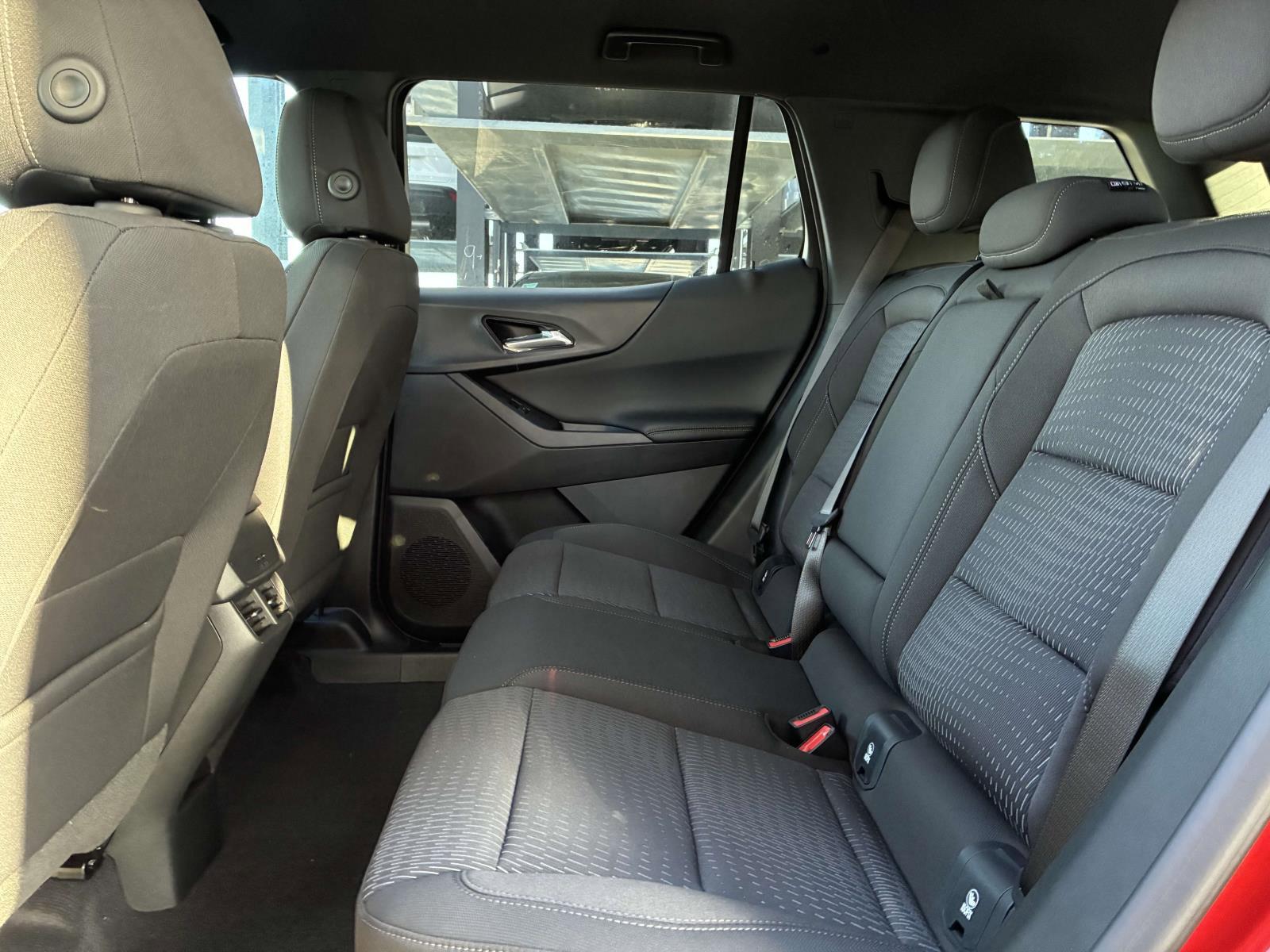 2025 Chevrolet Equinox Vehicle Photo in LOS ANGELES, CA 90007-3794