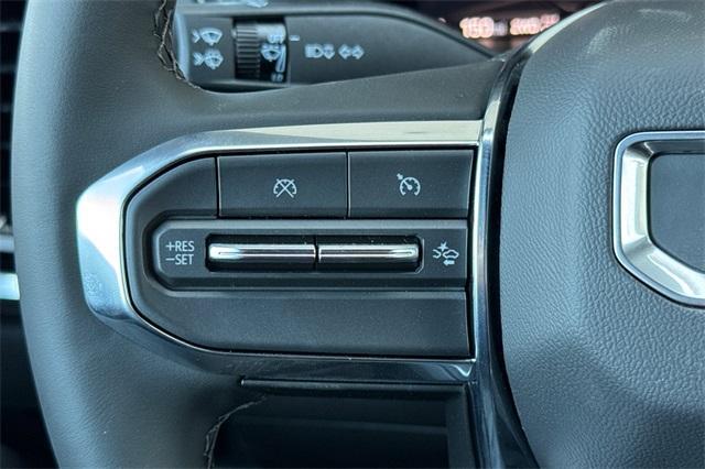 2025 GMC Canyon Vehicle Photo in ELK GROVE, CA 95757-8703
