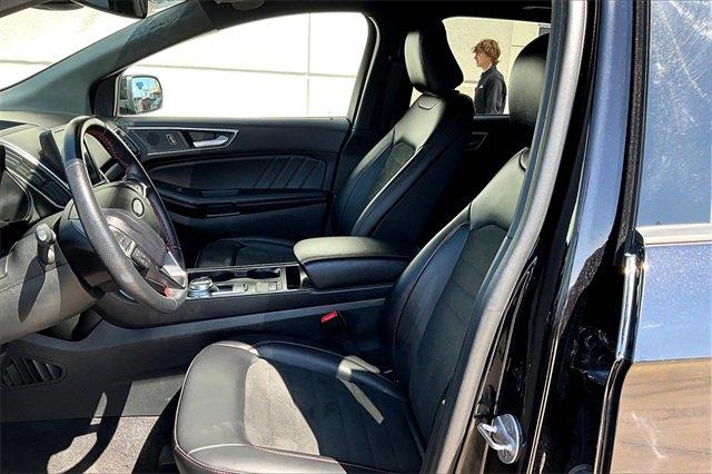 2024 Ford Edge Vehicle Photo in TOPEKA, KS 66609-0000
