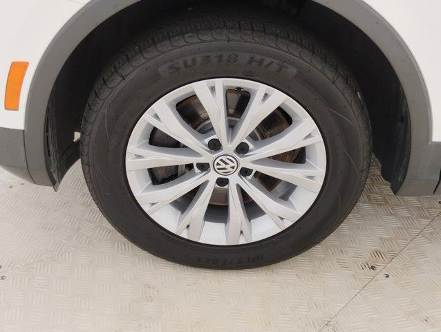 2020 Volkswagen Tiguan Vehicle Photo in PINEVILLE, NC 28134-8495