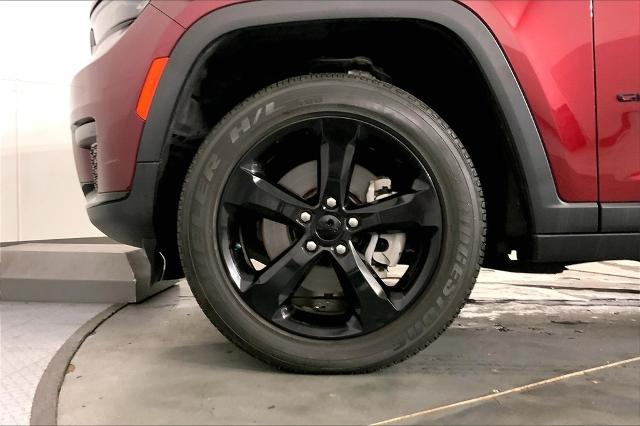 2023 Jeep Grand Cherokee L Vehicle Photo in Kansas City, MO 64114