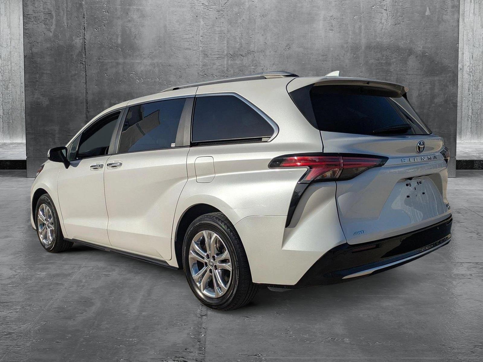 2023 Toyota Sienna Vehicle Photo in Winter Park, FL 32792