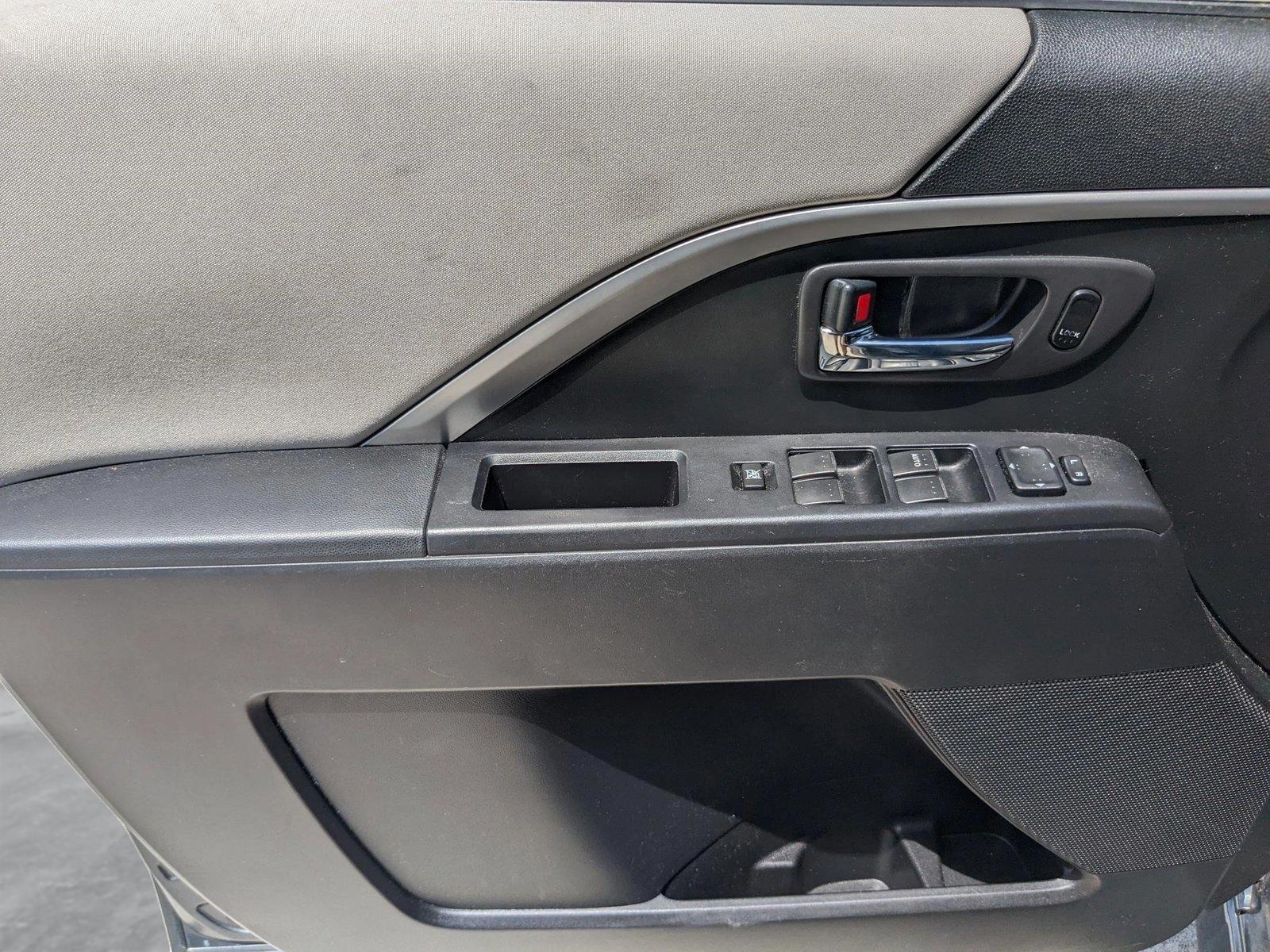 2012 Mazda Mazda5 Vehicle Photo in PEMBROKE PINES, FL 33024-6534