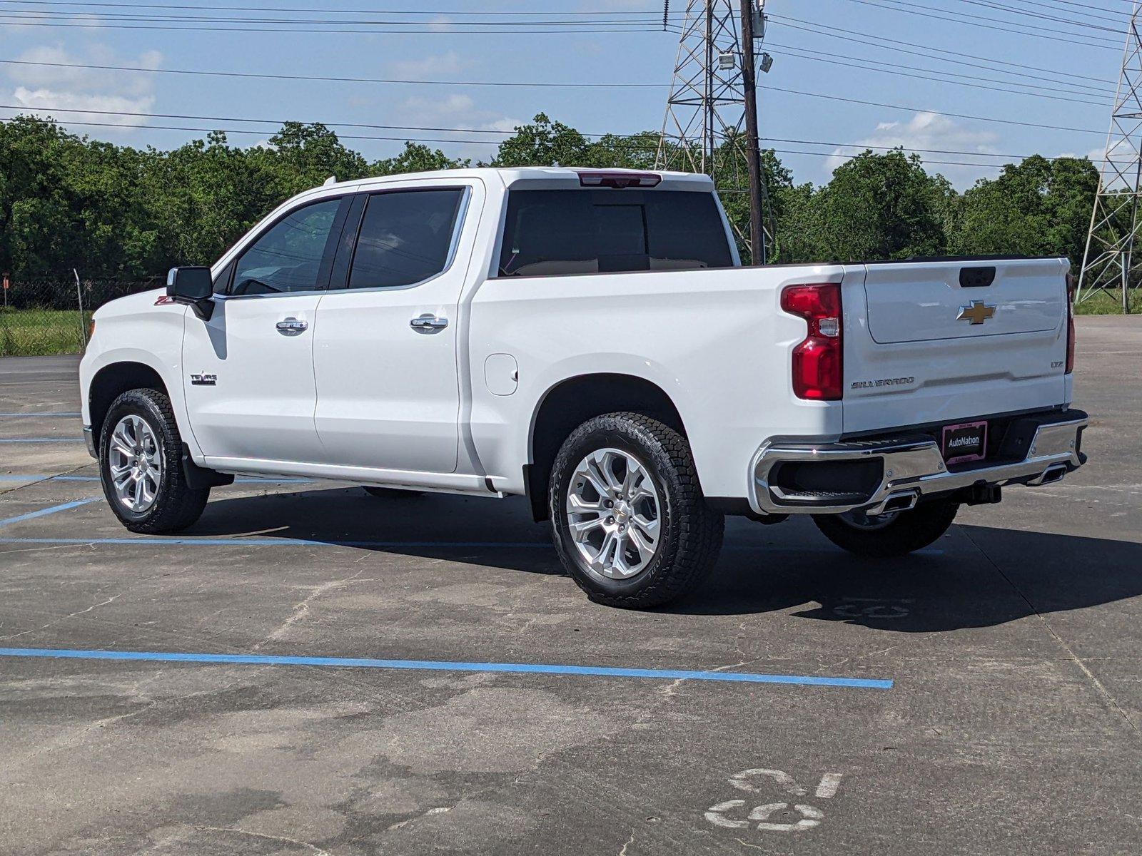 2025 Chevrolet Silverado 1500 Vehicle Photo in HOUSTON, TX 77034-5009