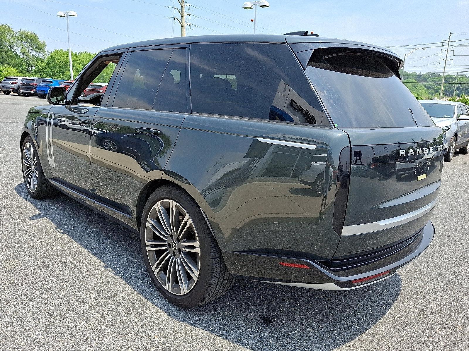 2023 Land Rover Range Rover Vehicle Photo in BETHLEHEM, PA 18017-9401
