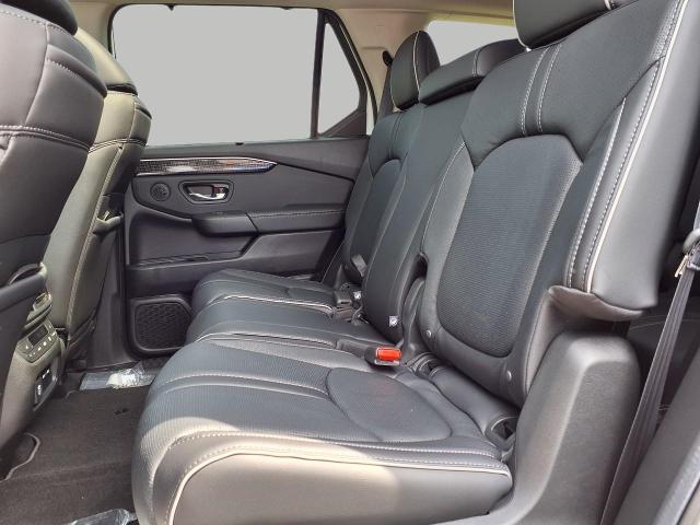 2025 Honda Pilot Vehicle Photo in Oshkosh, WI 54904