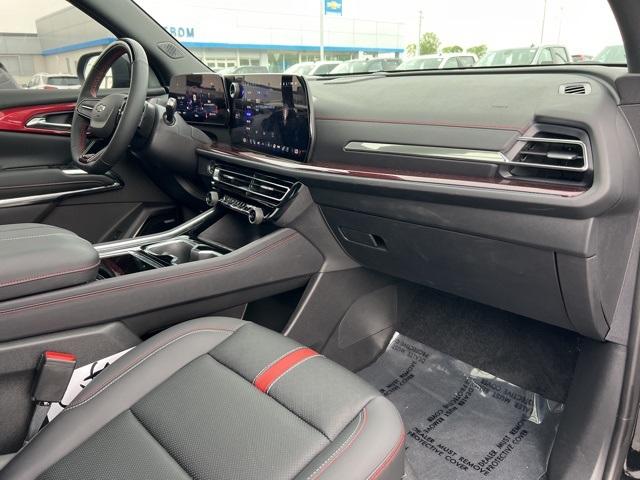 2025 Chevrolet Traverse Vehicle Photo in GREEN BAY, WI 54304-5303