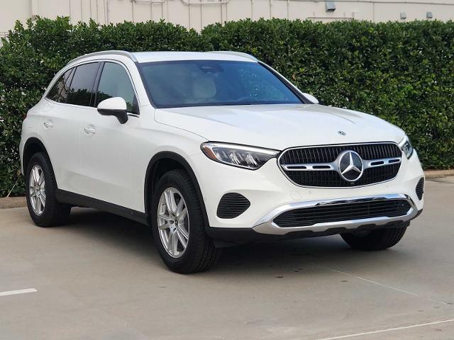 2025 Mercedes-Benz GLC Vehicle Photo in HOUSTON, TX 77079