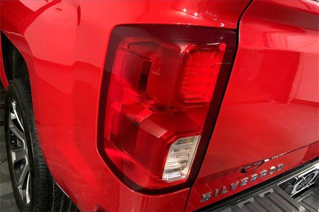 2017 Chevrolet Silverado 1500 Vehicle Photo in KANSAS CITY, MO 64114-4502