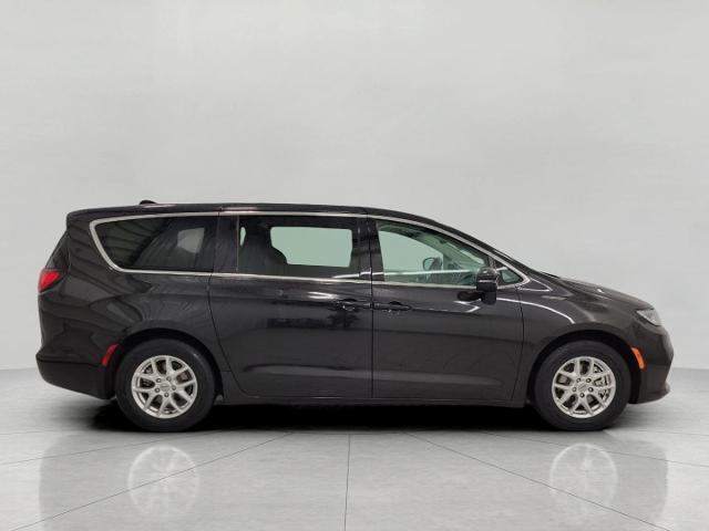 2023 Chrysler Pacifica Vehicle Photo in Kaukauna, WI 54130