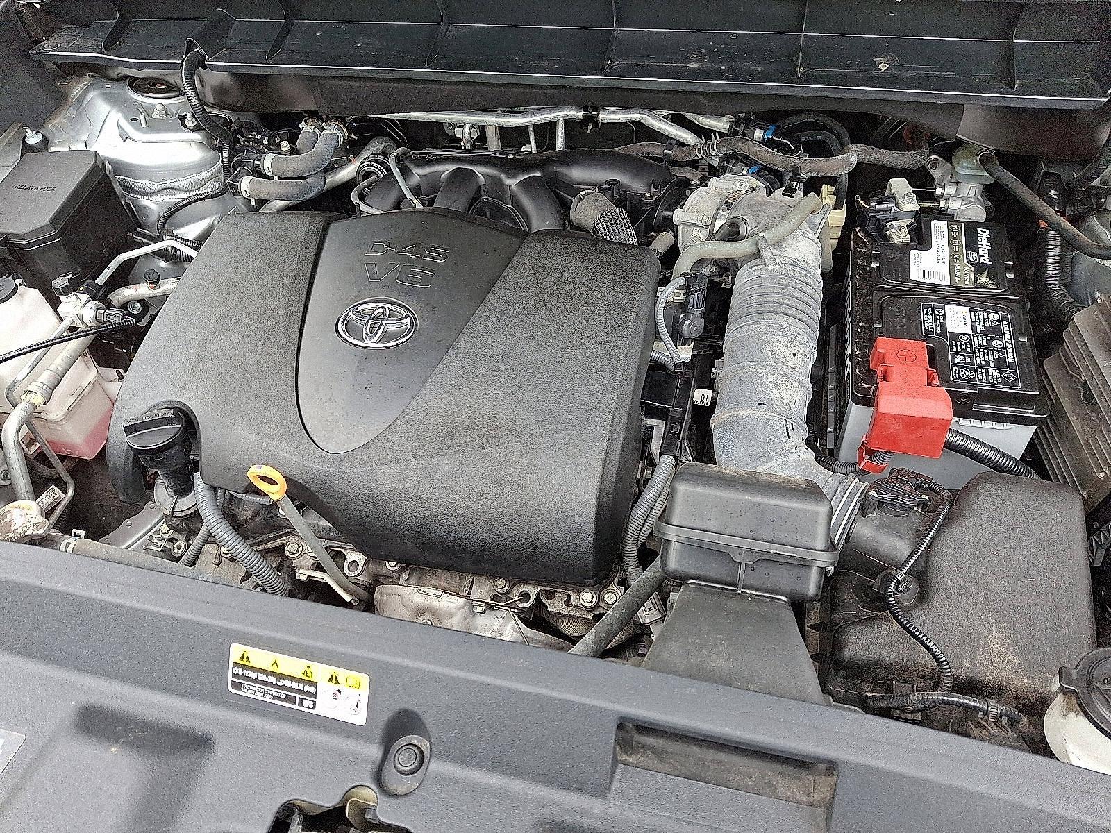 2021 Toyota Highlander Vehicle Photo in Trevose, PA 19053