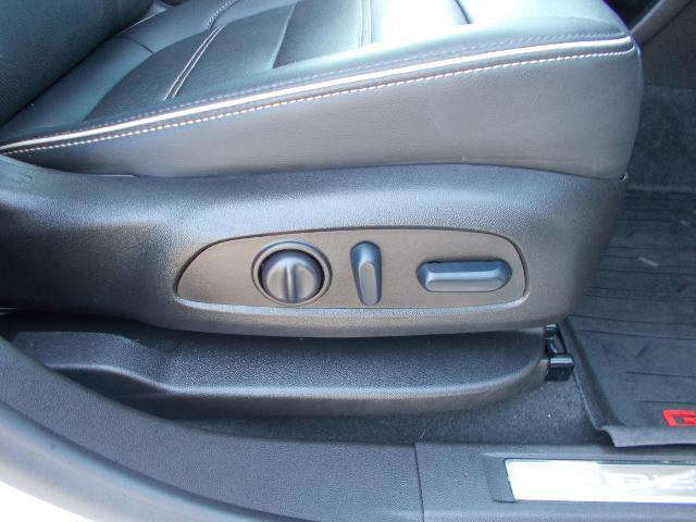 2023 GMC Acadia Vehicle Photo in LOWELL, MA 01852-4336