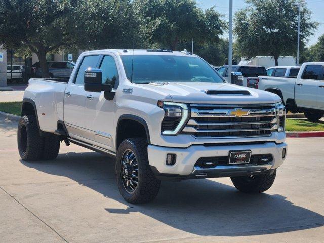 Roof Kit | CHEVROLET SILVERADO 3500HD HIGH COUNTRY 2024 Roof Kit | CHEVROLET SILVERADO 3500HD HIGH COUNTRY 2024