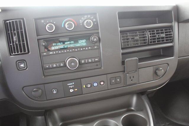 2024 GMC Savana Cutaway 3500 Vehicle Photo in SAINT CLAIRSVILLE, OH 43950-8512