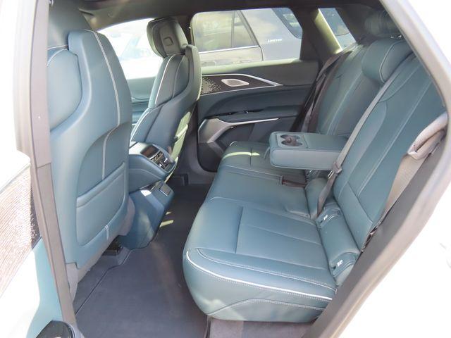 2025 Cadillac LYRIQ Vehicle Photo in DELRAY BEACH, FL 33483-3294