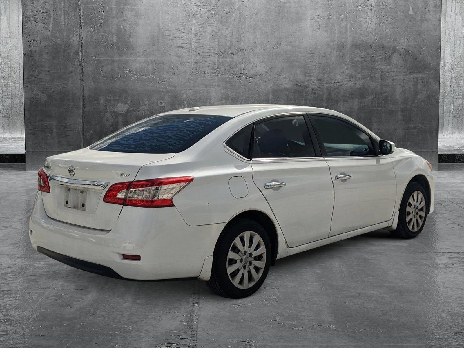 2015 Nissan Sentra Vehicle Photo in Pembroke Pines , FL 33084