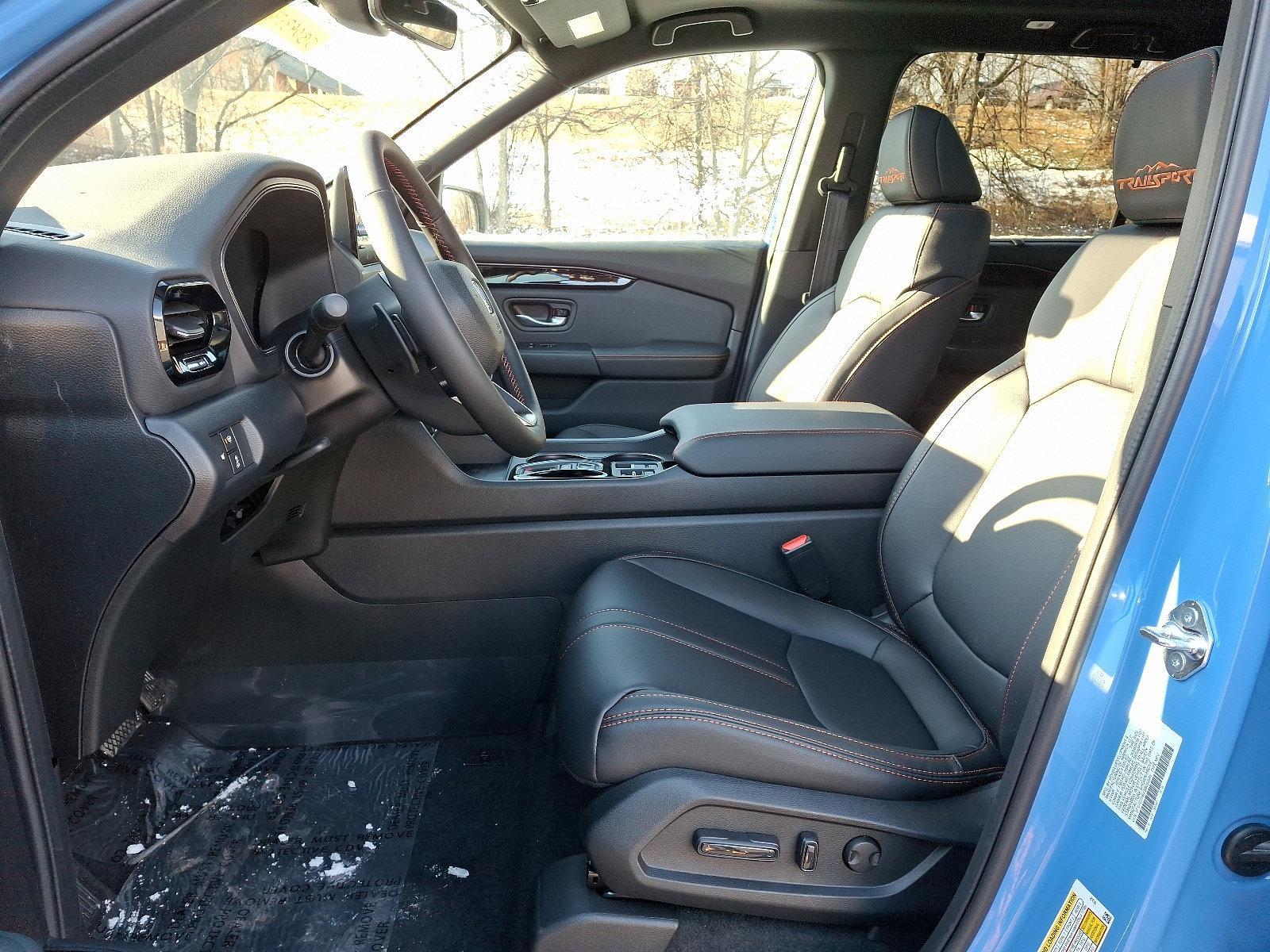 2025 Honda Pilot Vehicle Photo in Harrisburg, PA 17111