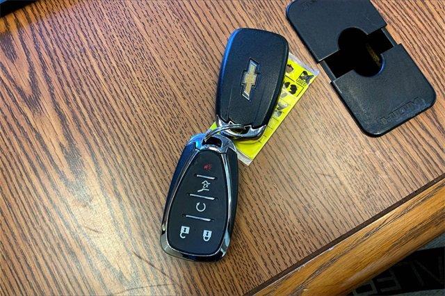 2021 Chevrolet Traverse Vehicle Photo in TOPEKA, KS 66609-0000