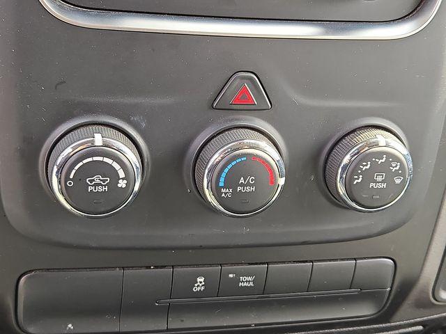 2019 Ram 1500 Classic Vehicle Photo in WATERTOWN, CT 06795-3318