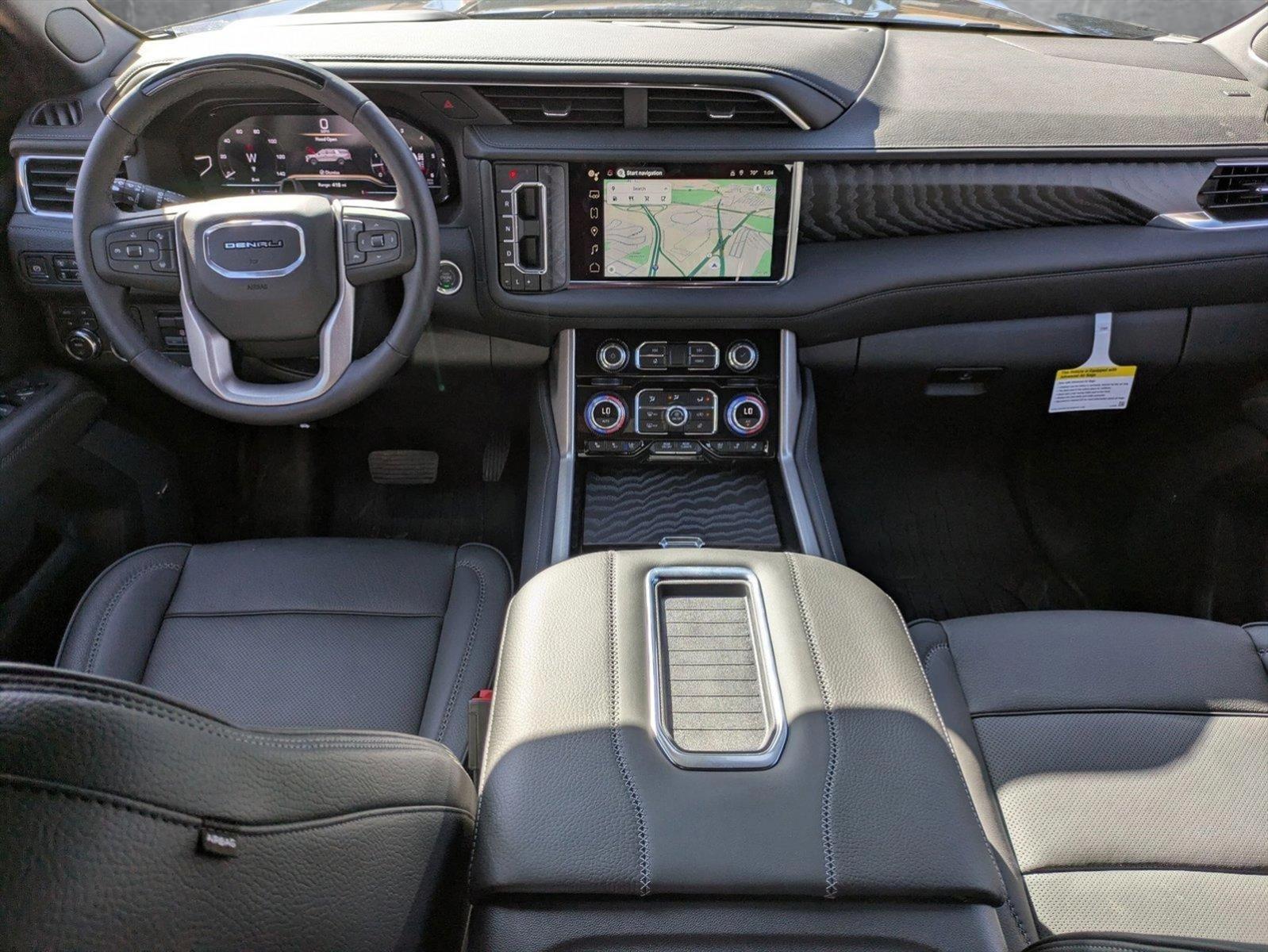 2024 GMC Yukon XL Vehicle Photo in GOLDEN, CO 80401-3850