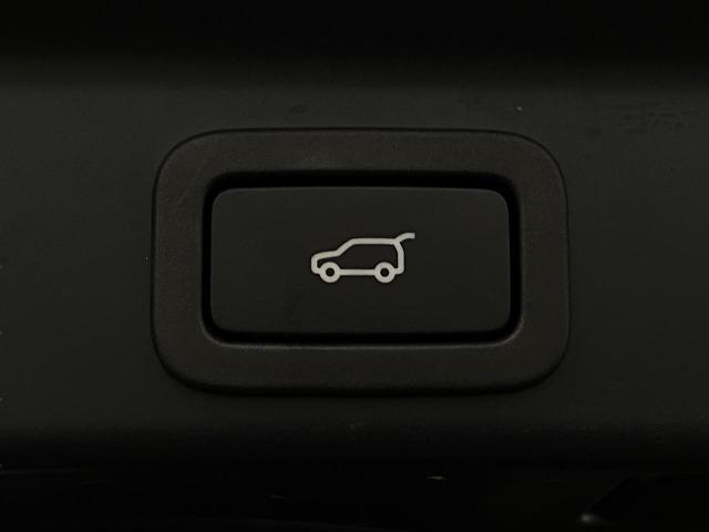 2022 Jaguar F-PACE Vehicle Photo in Appleton, WI 54913