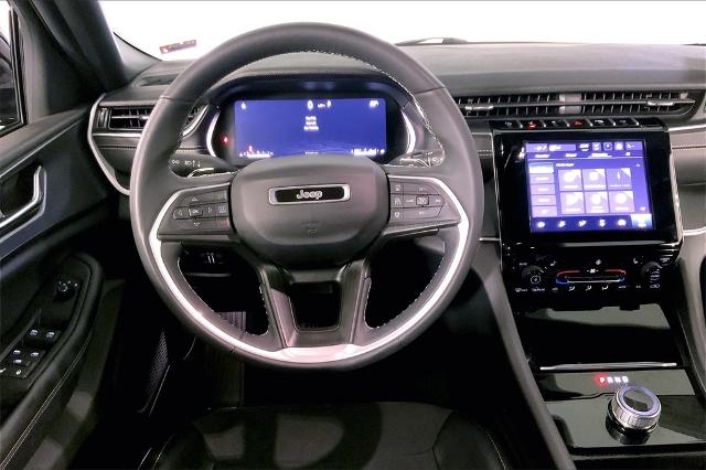 2024 Jeep Grand Cherokee L Vehicle Photo in Kansas City, MO 64114