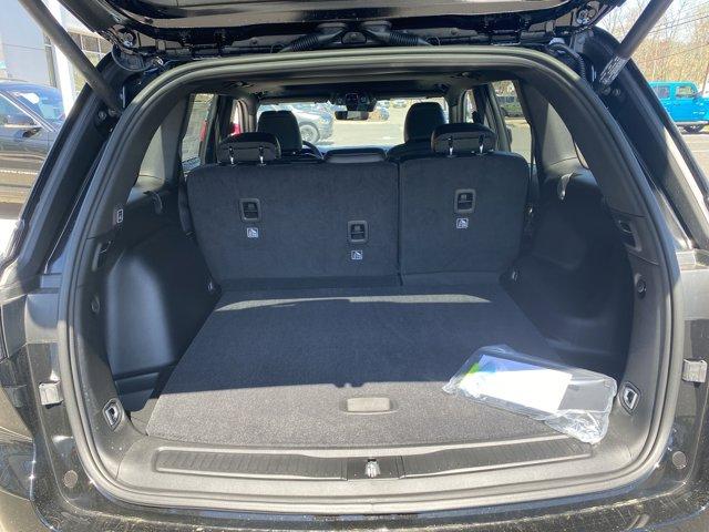 2025 Jeep Grand Cherokee Vehicle Photo in Doylsetown, PA 18901