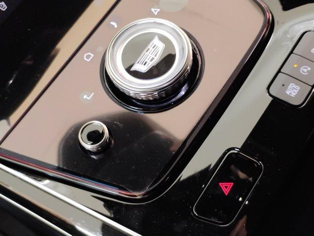 2025 Cadillac Escalade Vehicle Photo in PINEVILLE, NC 28134-8495