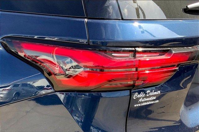 2022 Chevrolet Traverse Vehicle Photo in TOPEKA, KS 66609-0000
